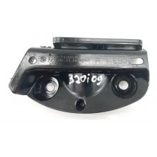 Suporte Guia Para-choque Traseiro Direito  Bmw 320 Asp.