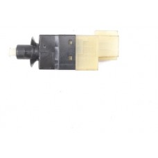 Interruptor Luz Freio Mercedes B180  A-001-545-67-09