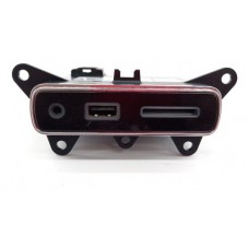 Porta Usb Auxiliar Jeep Grand Cherokee 68141322aa